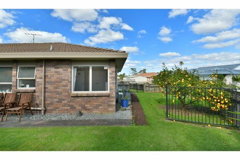 Photo of property in 11 Lakeside Drive, Orewa, 0931