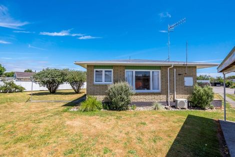 Photo of property in 2 Windsor Place, Levin, 5510