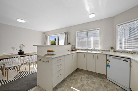 Photo of property in 2/29 Lane Street, Wallaceville, Upper Hutt, 5018