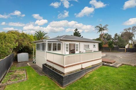 Photo of property in 294 Great North Road, Henderson, Auckland, 0612