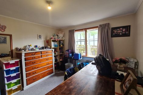 Photo of property in 24 Gloucester Street, Silverstream, Upper Hutt, 5019