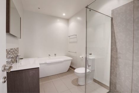 Photo of property in 18 Amber Close, Arthurs Point, Queenstown, 9371