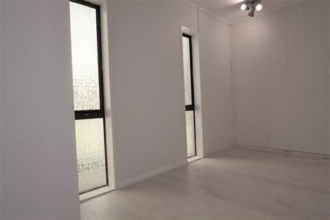 Photo of property in 6 Pandora Place, Pakuranga, Auckland, 2010