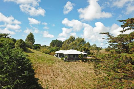 Photo of property in 61 Govan Wilson Road, Whangaripo, Warkworth, 0985