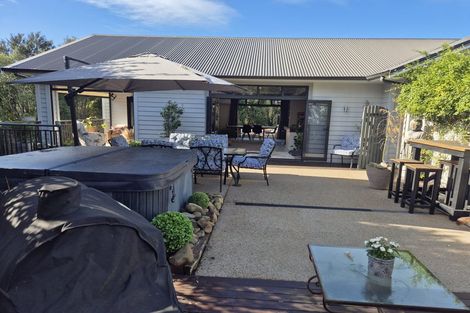 Photo of property in 14 Arthur Carwen Place, Pukekohe, 2120