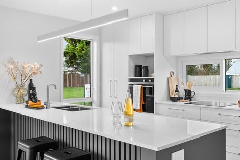 Photo of property in 21 Hereford Drive, Carterton, 5713