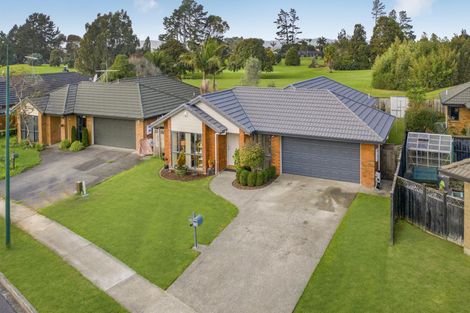 Photo of property in 30 Blackwood Drive, Wattle Downs, Auckland, 2103