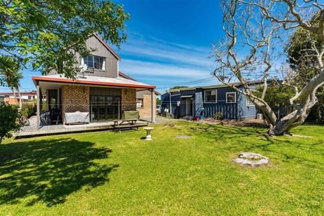 Photo of property in 3 Cove Road, Waipu, 0510