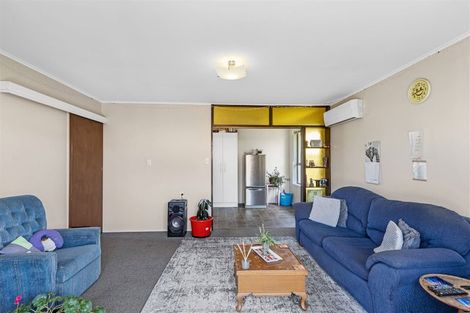 Photo of property in 2/47 Chipping Lane, Redwood, Christchurch, 8051