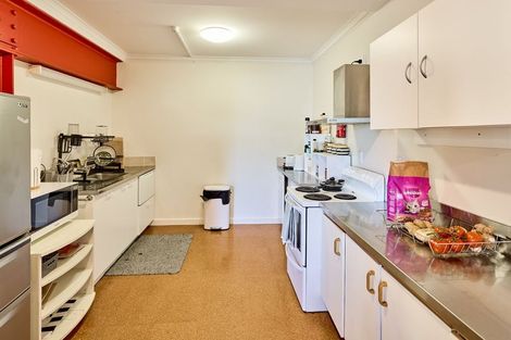 Photo of property in 81 Hill Street, Thorndon, Wellington, 6011