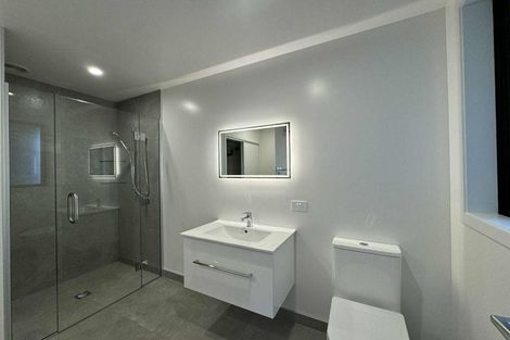 Photo of property in 7 Bayview Road, Bayview, Auckland, 0629