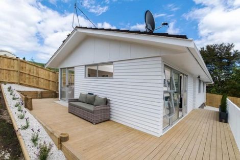 Photo of property in 31 Weatherly Road, Torbay, Auckland, 0630