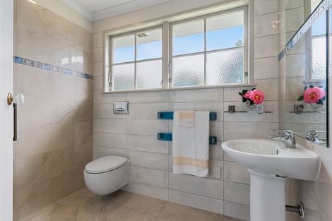 Photo of property in 6 Adonis Place, Half Moon Bay, Auckland, 2012