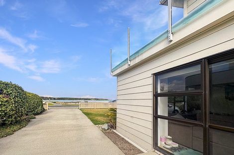 Photo of property in 11 Hartley Street, Foxton Beach, Foxton, 4815