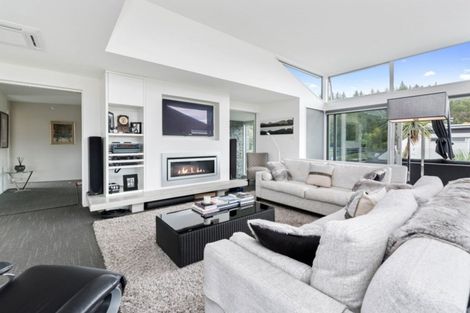 Photo of property in 33 Sargood Drive, Wanaka, 9305