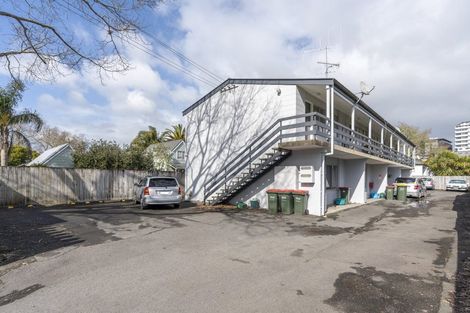 Photo of property in 2/7 Opoia Road, Hamilton East, Hamilton, 3216