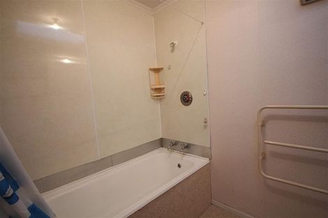 Photo of property in 63 Glendevon Place, Vauxhall, Dunedin, 9013