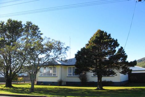 Photo of property in 53 Marlborough Street, Greymouth, 7805