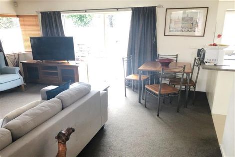 Photo of property in 1/58 Walton Street, Red Beach, 0932