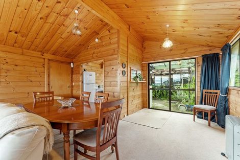 Photo of property in 2/25 Beach Road, Manly, Whangaparaoa, 0930