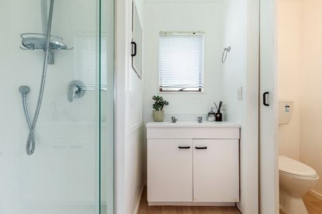 Photo of property in 90 Monarch Avenue, Hillcrest, Auckland, 0627