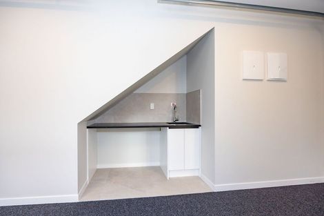 Photo of property in 34 Hellyers Street, Birkdale, Auckland, 0626