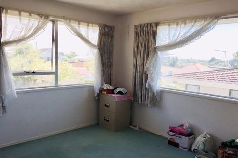 Photo of property in 1/90 Titirangi Road, New Lynn, Auckland, 0600