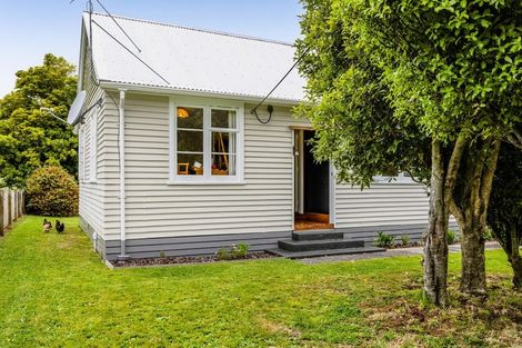 Photo of property in 16 Egmont Street, Kaponga, Hawera, 4679