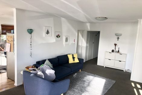 Photo of property in 1/15 Paramu Avenue, Birkdale, Auckland, 0626