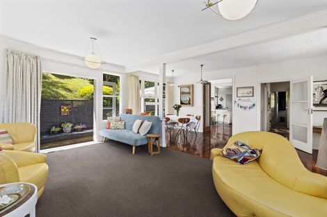 Photo of property in 21 Ngaio Gorge Road, Ngaio, Wellington, 6035