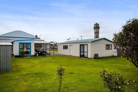 Photo of property in 30 Caledonia Street, Hawera, 4610