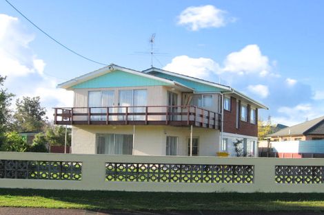 Photo of property in 28 Doment Crescent, Orewa, 0931