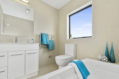 Photo of property in 2b Wood Street, Papakura, 2110