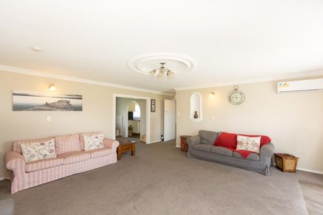 Photo of property in 37 Allan Road, Burgess Park, New Plymouth, 4371
