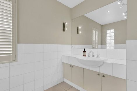 Photo of property in 9 Buxton Terrace, Saint Martins, Christchurch, 8022