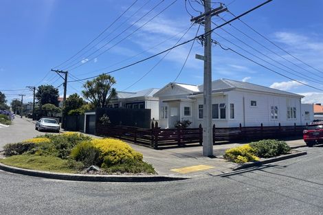 Photo of property in 16 Toru Street, Lyall Bay, Wellington, 6022