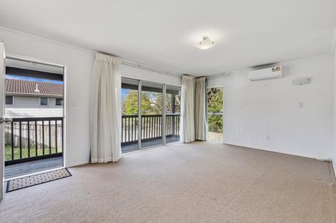 Photo of property in 2/12 Scarlock Avenue, Browns Bay, Auckland, 0630