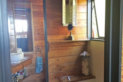 Photo of property in 18 Whakaroa Road, Kinloch, Taupo, 3385