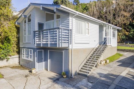 Photo of property in 16 Truscott Avenue, Johnsonville, Wellington, 6037