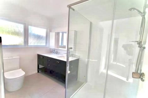 Photo of property in 18 Chevis Place, Pakuranga, Auckland, 2010