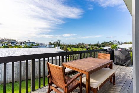 Photo of property in 16 Kahu Drive, Mangawhai, 0505