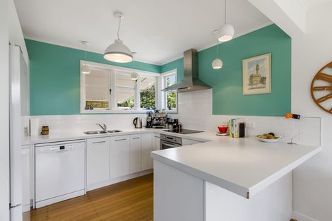 Photo of property in 2/41 Brandon Road, Glen Eden, Auckland, 0602