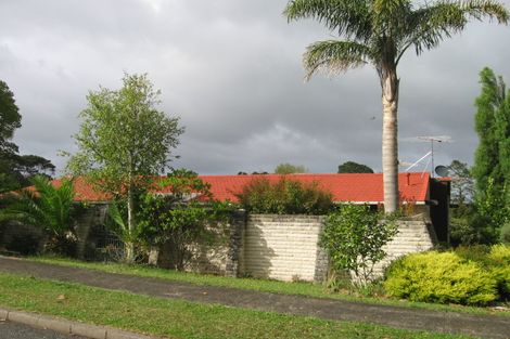 Photo of property in 9 Holyoake Place, Chatswood, Auckland, 0626