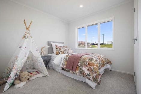 Photo of property in 11 Aitkenhead Street, Pokeno, 2402