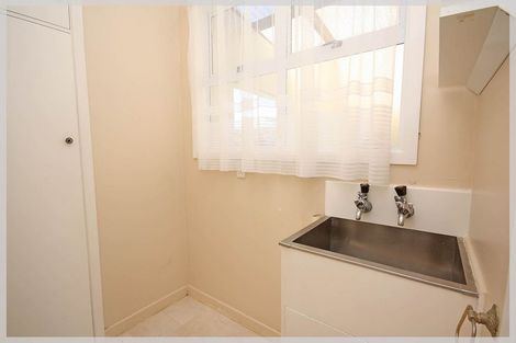 Photo of property in 8 Hart Street, Foxton Beach, Foxton, 4815