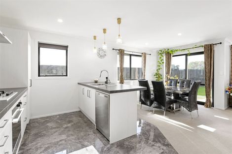 Photo of property in 18 Kimbolton Street, Rototuna North, Hamilton, 3210