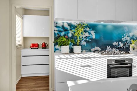 Photo of property in 12 Kotare Drive, Waiwhakaiho, New Plymouth, 4312