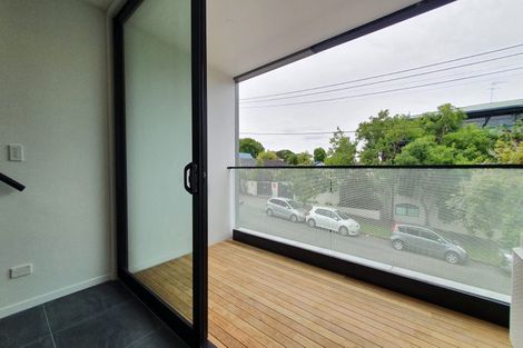 Photo of property in 3/2a Walsall Street, Avondale, Auckland, 1026