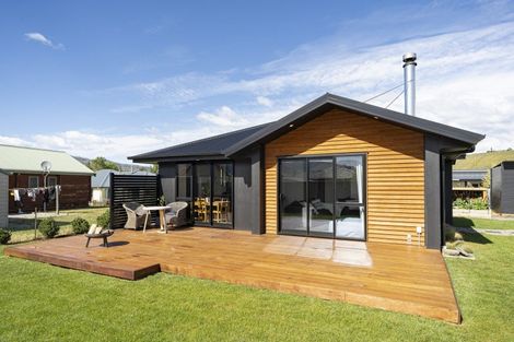 Photo of property in 8a Missy Crescent, Mount Pisa, Cromwell, 9383