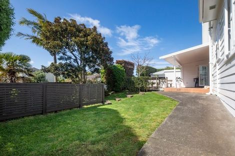 Photo of property in 36a Mount Smart Road, Onehunga, Auckland, 1061